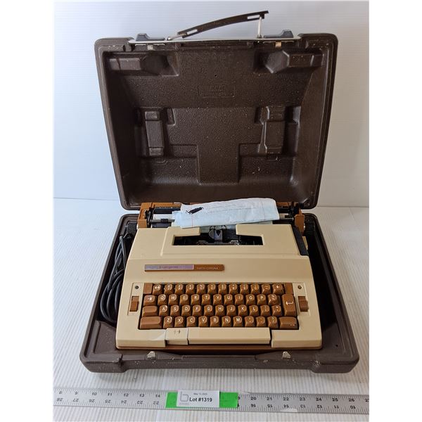 Enterprise Vintage Typewriter-Powers On