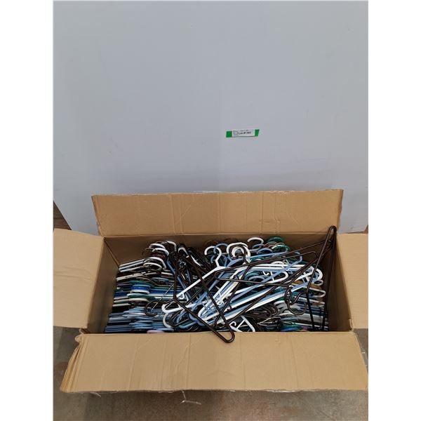 *Box of Hangers - Pickup Preferred