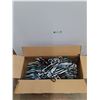 Image 1 : *Box of Hangers - Pickup Preferred