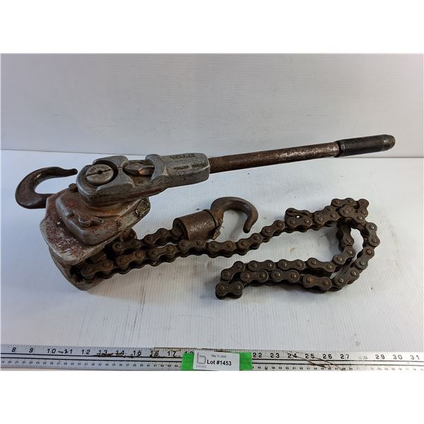 Yale Chain Hoist