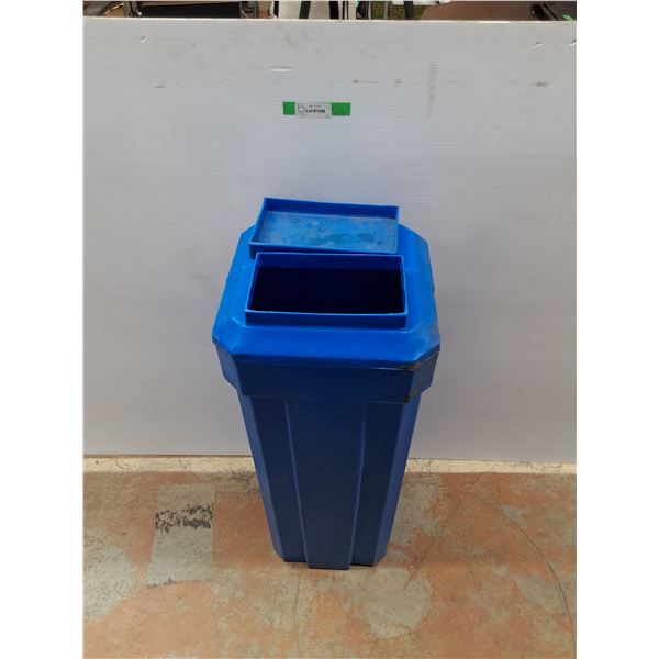 **Large Plastic Water Softener Tank w/ Lid, 15" x 15" x 37", Cannot Ship