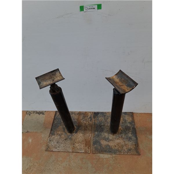 **(2) Steel Ajustable Welding Stands, Both 21" Tall