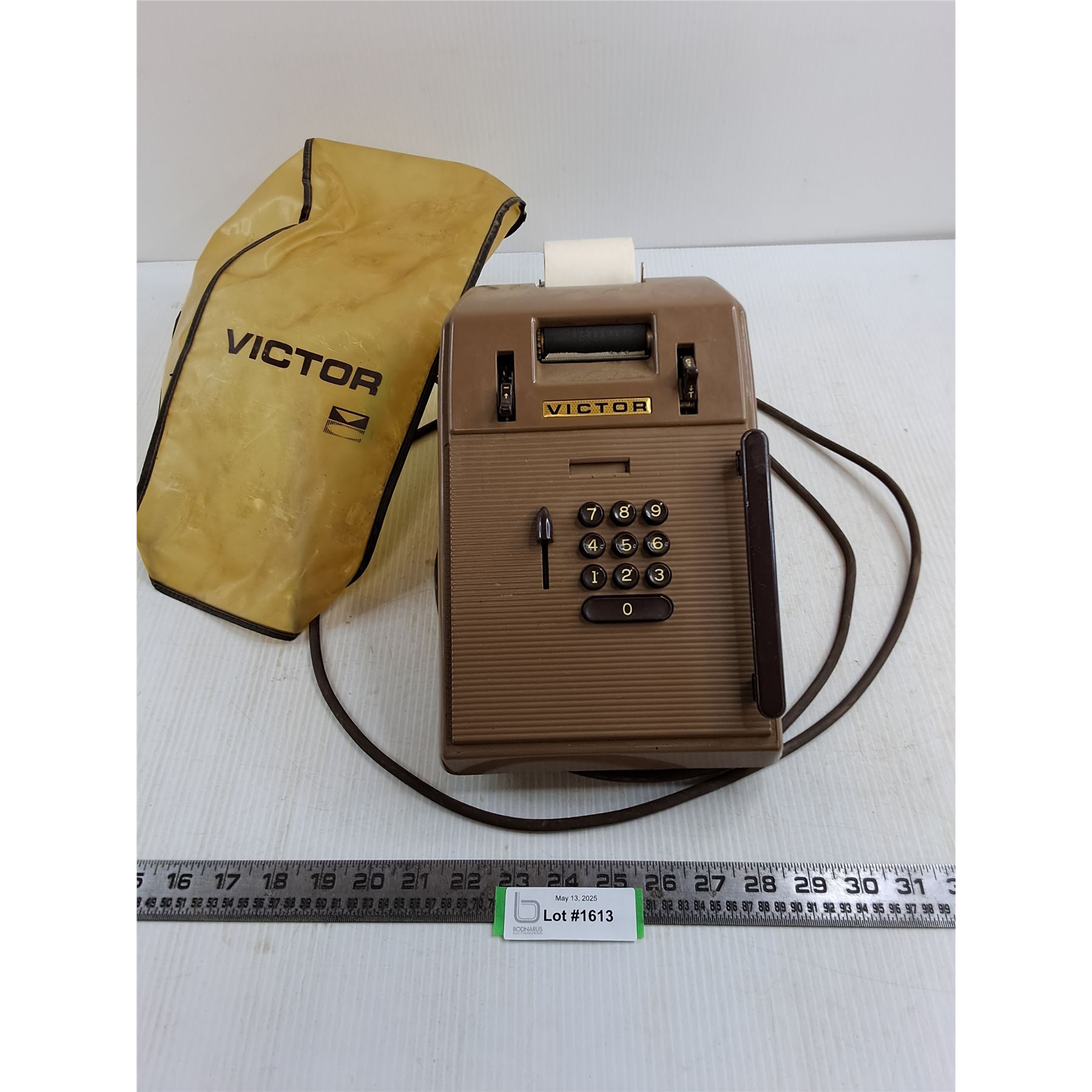 Vintage Victor Adding Machine - Bodnarus Auctioneering