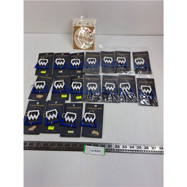 (18) Carabiners, Coaster Cards