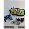 Image 1 : Super Mario Console Case, Super Nintendo and Gaming Controllers - As Is