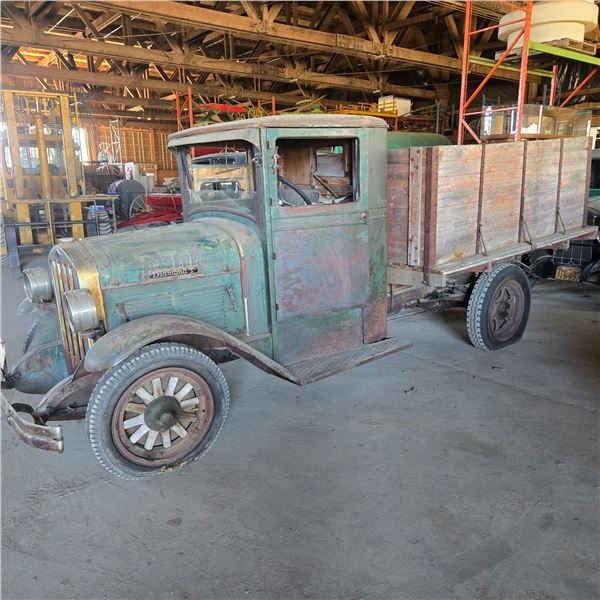 1927 Diamond T One Tonne    (Stuck)