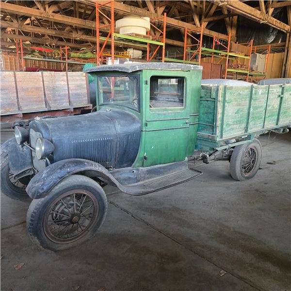 1928 Ford Model AA One Tonne   (Turns Over)