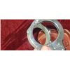Image 3 : HANCUFFS, KEY, CASE