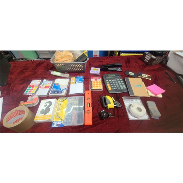 MISC STATIONARY AND MAGNIFIER MONICLE WITH LIGHT