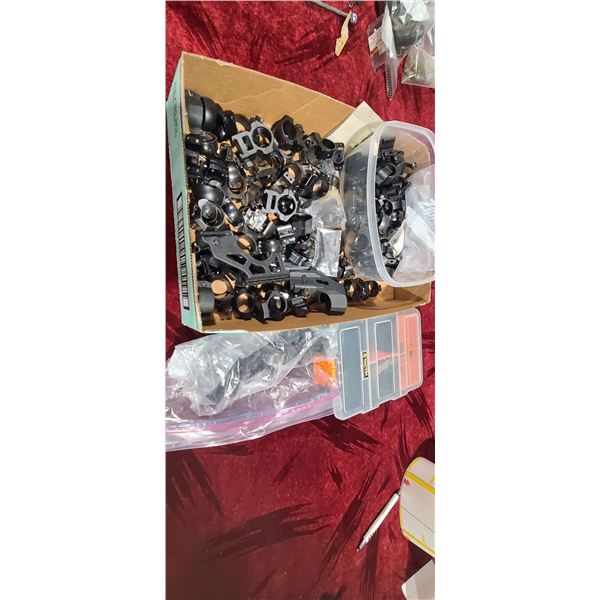 LARGE ASSORTMENT OF RINGS