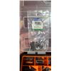 Image 3 : ASSORTED SWIVELS IN PARTS TRAY