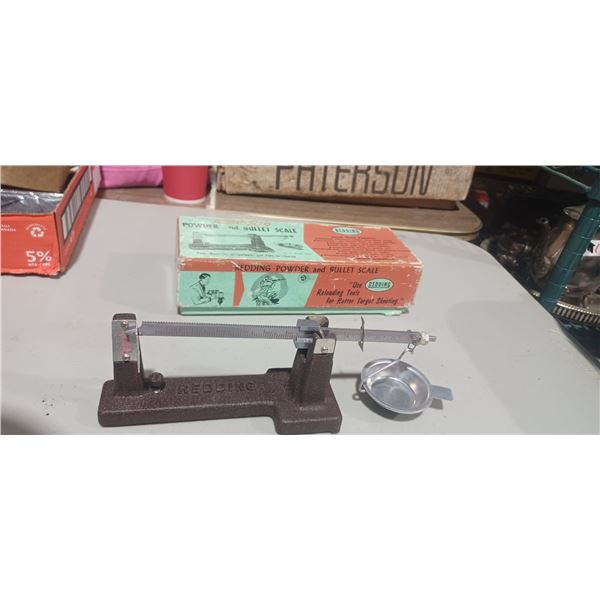 REDDING POWDER AND BULLET SCALE GREEN BOX