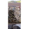 Image 4 : FLAT OF ASSORTED AMMO AND BRASS