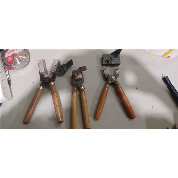 3 BALL SHOT MOULDS C/W HANDLE