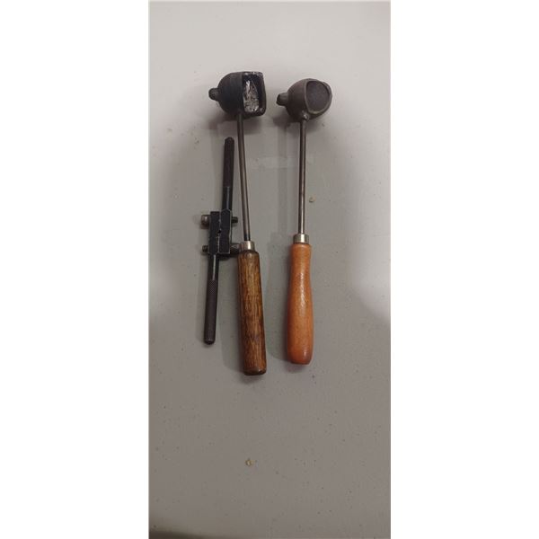 2 LADDLES AND TAP HANDLES