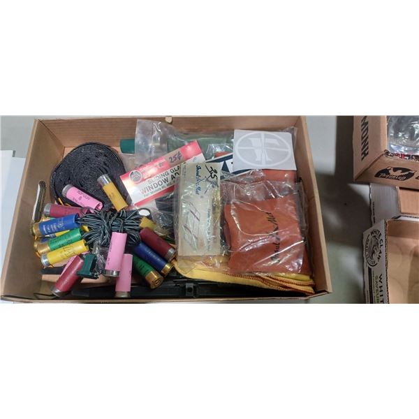 BOX OF ASSORTED ITEMS
