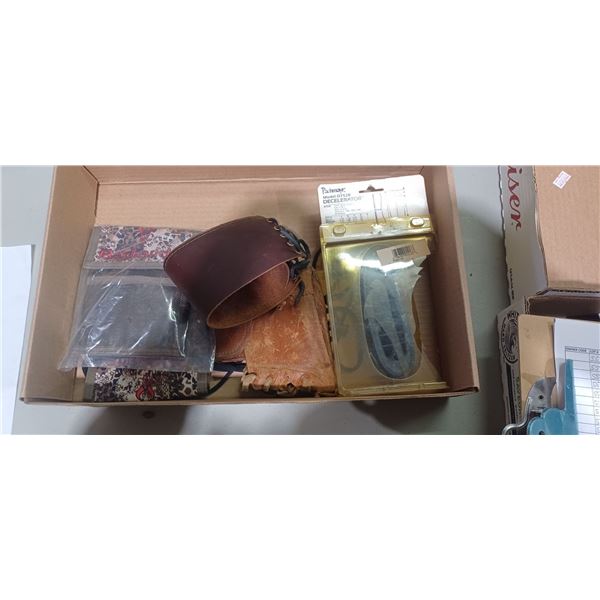 BOX OF BADGE HOLDERS, LEATHER BUTT RECOIL PAD, PACHMYRE 7528 RECOIL PAD