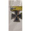 Image 4 : WW II MEMORBILIA MILITARY IRON CROSS 1939 PIN BADGE