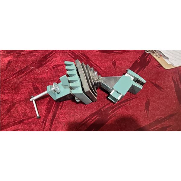 ADJUSTABLE BALL JOINT VICE