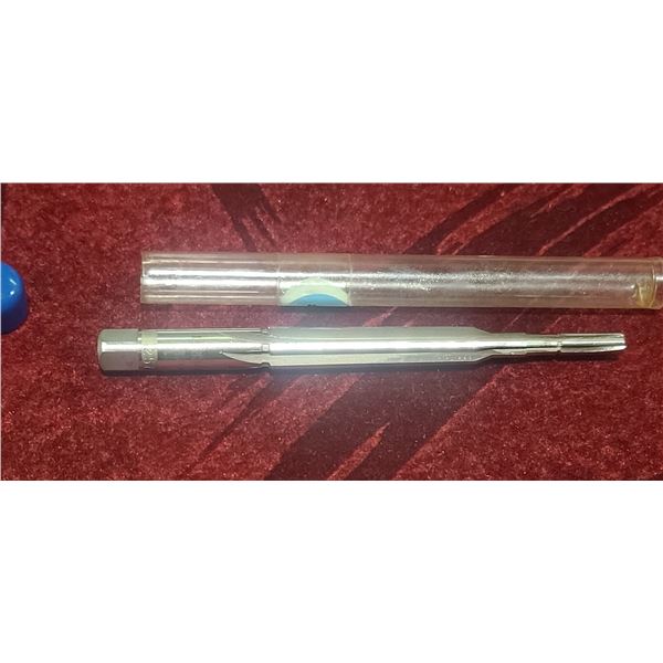 .257ROBERTS JSG 1503-HEF 3/99