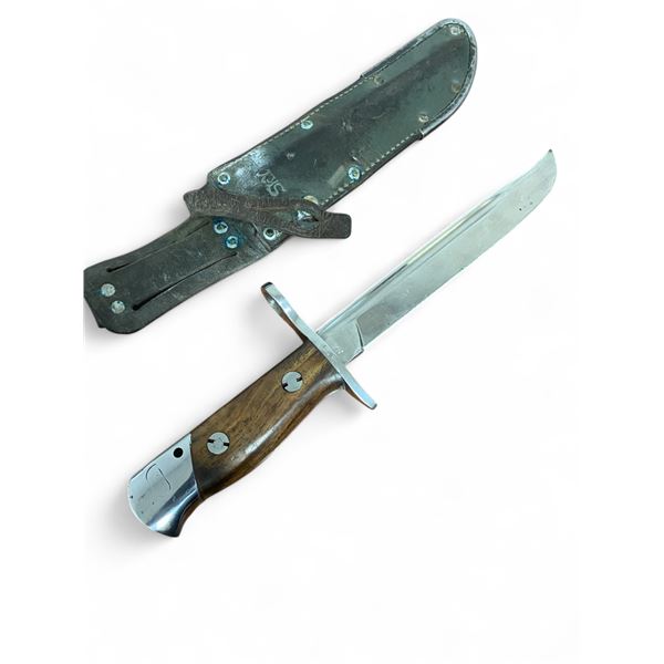 1x WW2 Finish Bayonet With Original Leather Scabbard