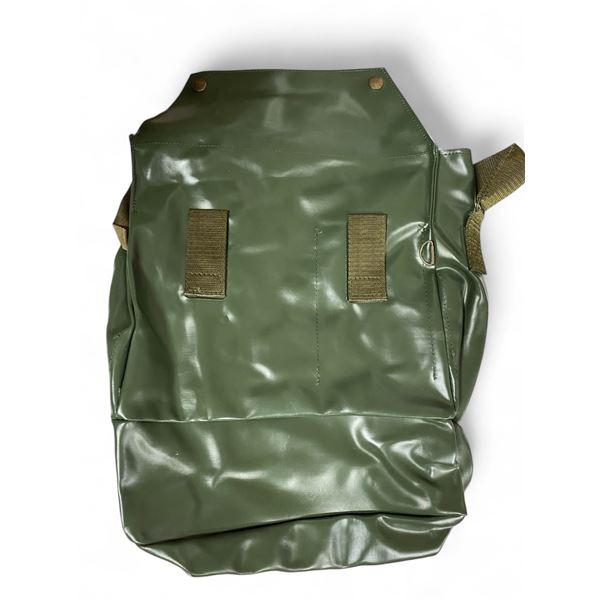 1x KOZAK 7 Czech Army M10 SHOULDER FIGHTING VINYL BAG W/ STRAPS WATERPROOF