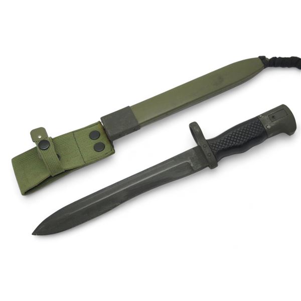 1x Vintage Spanish M1964 bayonet for the CETME C (New Condition)