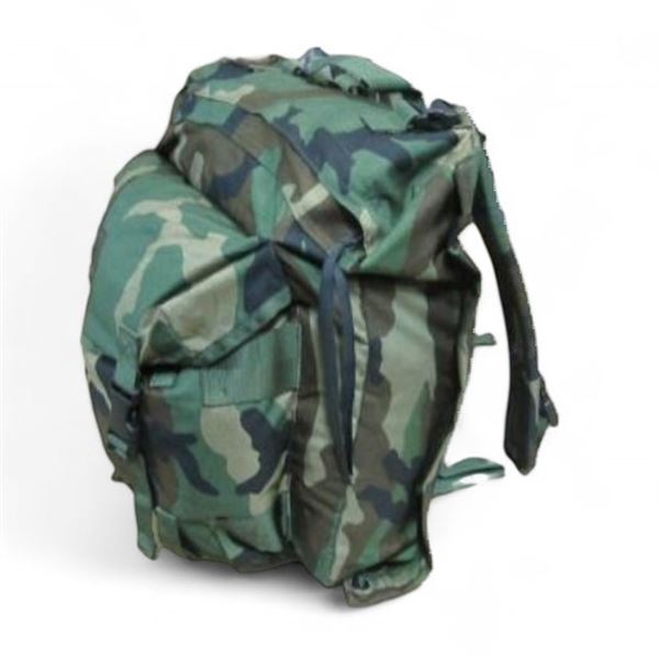 1x US Patrol Bag Woodland