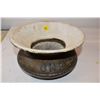 Image 1 : CNR Cast + Porcelain Spittoon