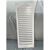 Image 3 : WHITE ANTIQUE FINISH SHUTTER