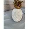 Image 1 : DECORATIVE PINEAPPLE
