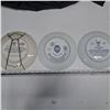 Image 2 : 3 decorative plates - 1 valentines day