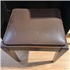 Image 2 : Piano stool- 18" tall