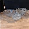 Image 2 : 3 glass bowls