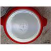 Image 3 : Mid Century Primary Red Pyrex Casserole Dish with Clear Lid  1 1/2 qrt.