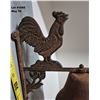 Image 5 : Cast Iron Farmhouse Dinner Bell (wall mountable) - Rustic Rooster