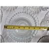 Image 3 : Vintage-Pearls and Swirls-Pressed Glass Footed Fruit Bowls (7) and (1) Decorative serving bowl