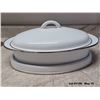 Image 1 : White Enamel Roaster with Serving Base