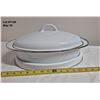 Image 2 : White Enamel Roaster with Serving Base