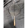 Image 2 : Vintage Waffle Maker
