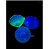 Image 2 : 3 Vintage Uranium Glass Handled Cups