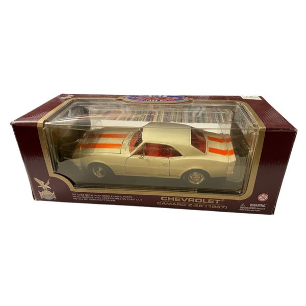 Road Legends 1967 Chevrolet Camaro Z-28 Die Cast Car 1/18 Scale