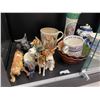 Image 2 : Vintage Variety Lot: Porcelain Animal Figurines, Plates, Vases, Bowls