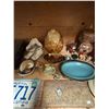 Image 3 : Vintage Variety Lot; Record Player, Conch Shell, Scale, License Plates and more