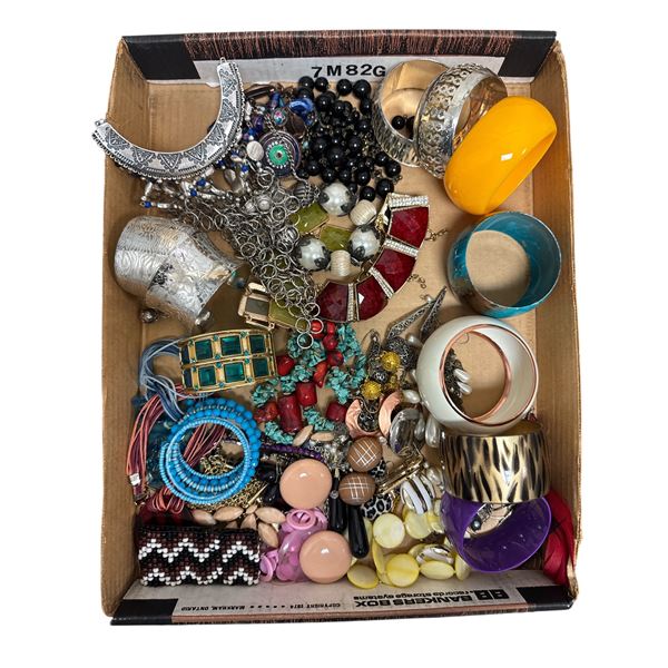 Tray of Assorted Costume Jewellery