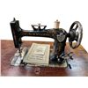 Image 2 : Vintage New Williams Sewing Machine Table