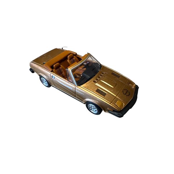 Vintage Triumph TR7/Tr8 Trofeu 1/43 Scale Die Cast Car