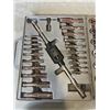 Image 2 : TAP AND DIE SET