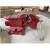 Image 2 : CORDLESS DRILL, CORDED DRILL AND VICE
