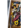Image 2 : TRAY OF ASSORTED HAND TOOLS